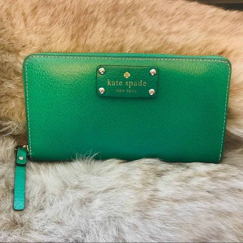 Kelly Green Kate Spade wallet